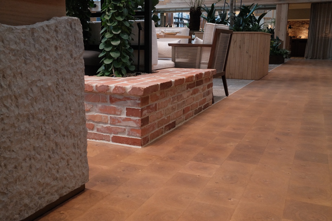 0489E817-491A-4BD1-8997-D8F15FDC4736_1_105_c