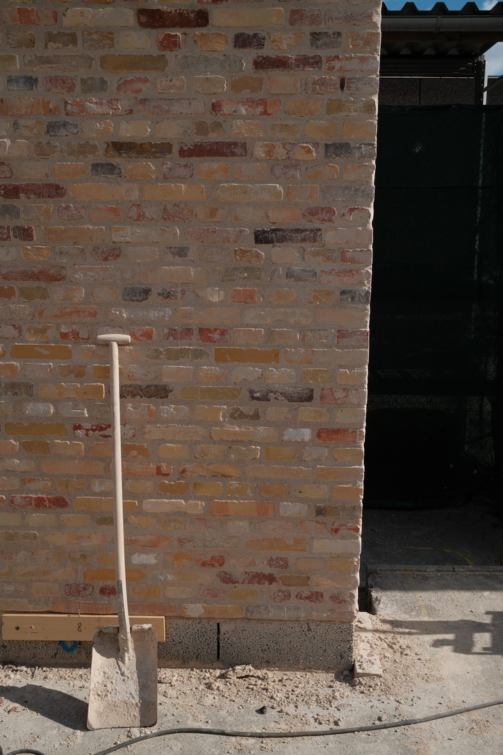 127FE16A-E588-4E98-946B-22E23DB69873_1_105_c