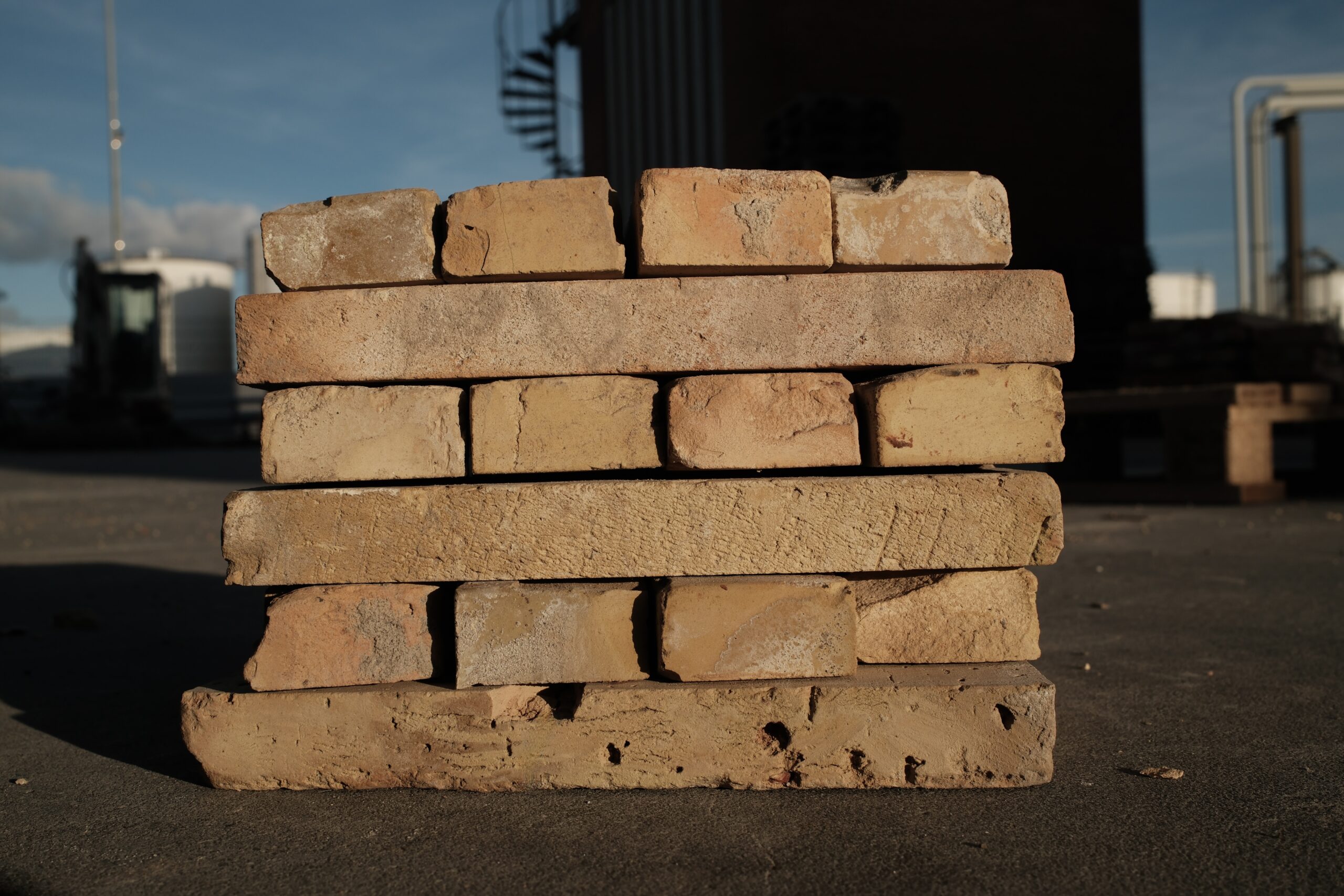 86135552-7697-484E-BFEA-847E38CC3E19_1_201_a