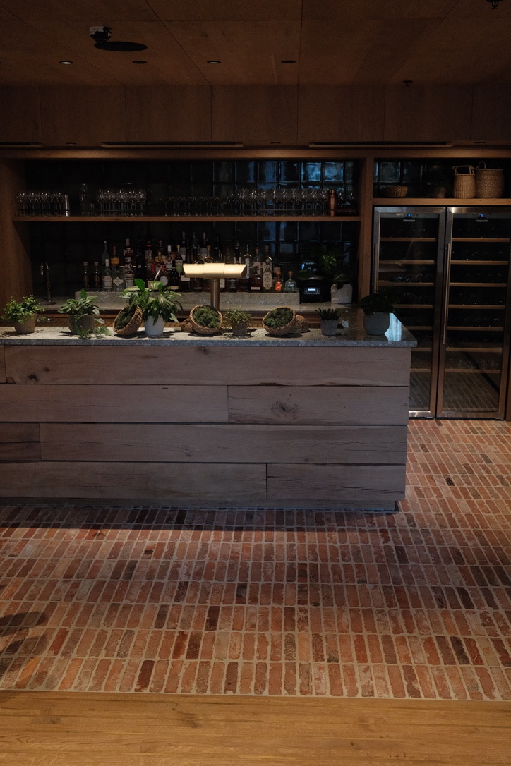 A54586C9-E800-48E4-820B-0E52877532C3_1_105_c