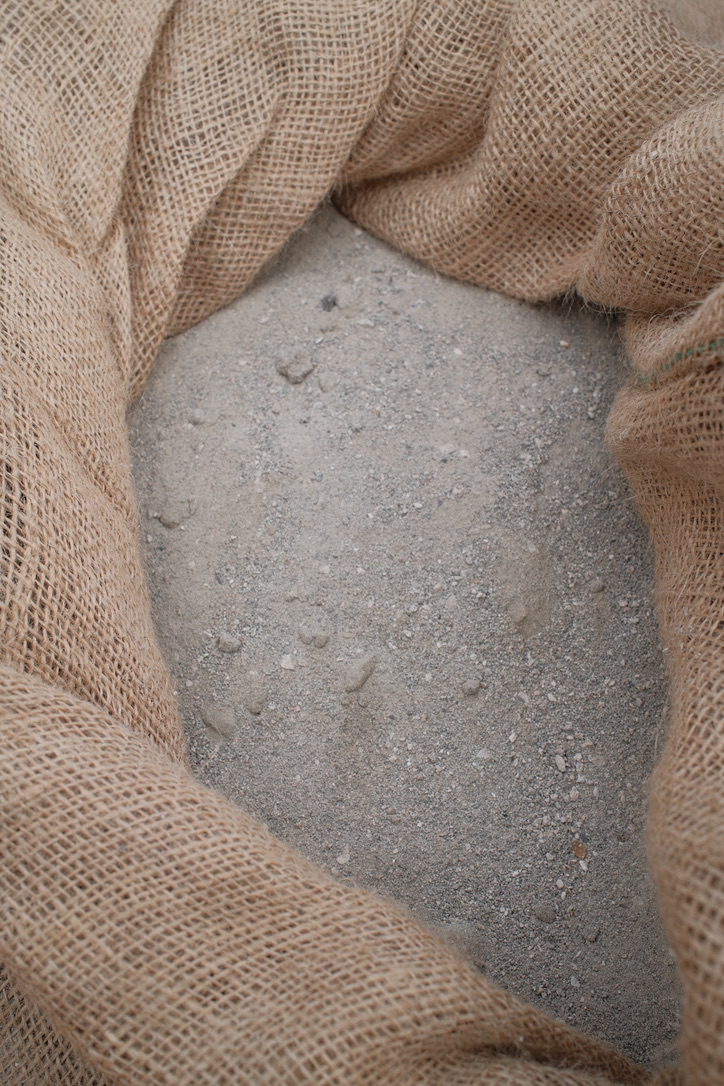 AEB9B6EC-ECE2-45F9-AEB9-5D9571722515_1_105_c