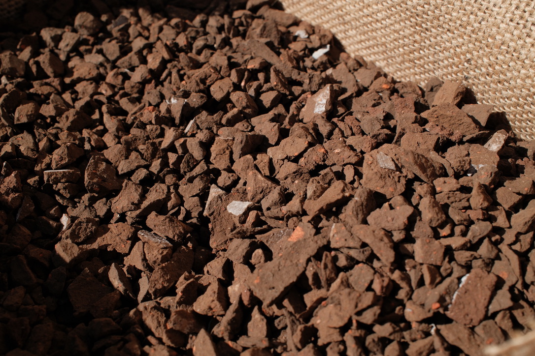 E2B3D052-FEC8-45BB-85A1-8B6A3B6C1E33_1_105_c