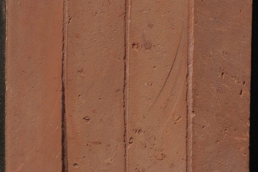 1556BD53-9E96-4045-9833-69D774064B2F_1_201_a